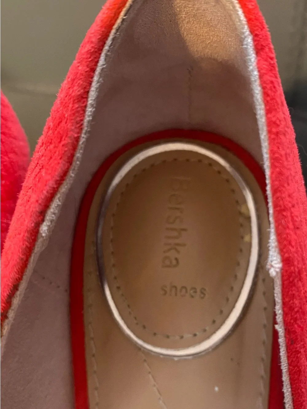 Bershka sleek pointed